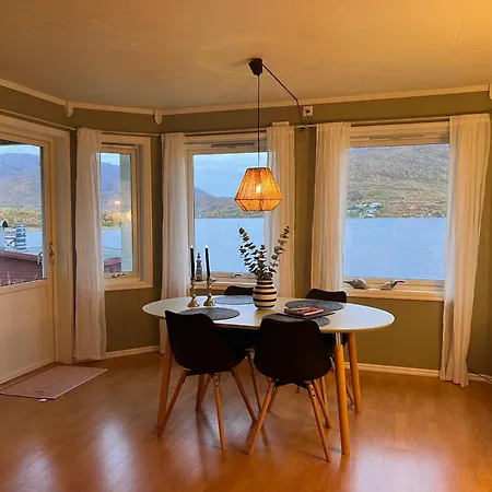 Kvaloya By The Sea Apartment Tromsø