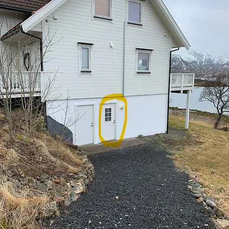 Apartment Kvaloya By The Sea
