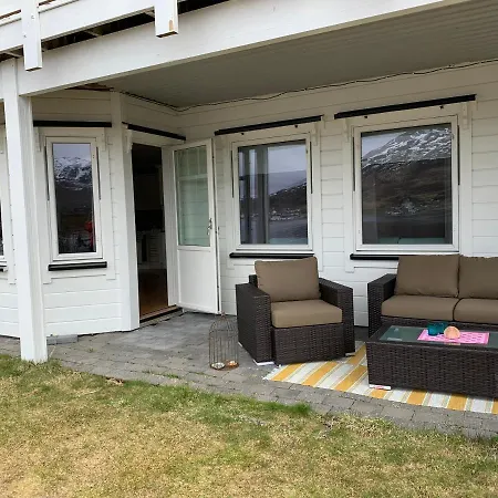 Kvaloya By The Sea Apartment